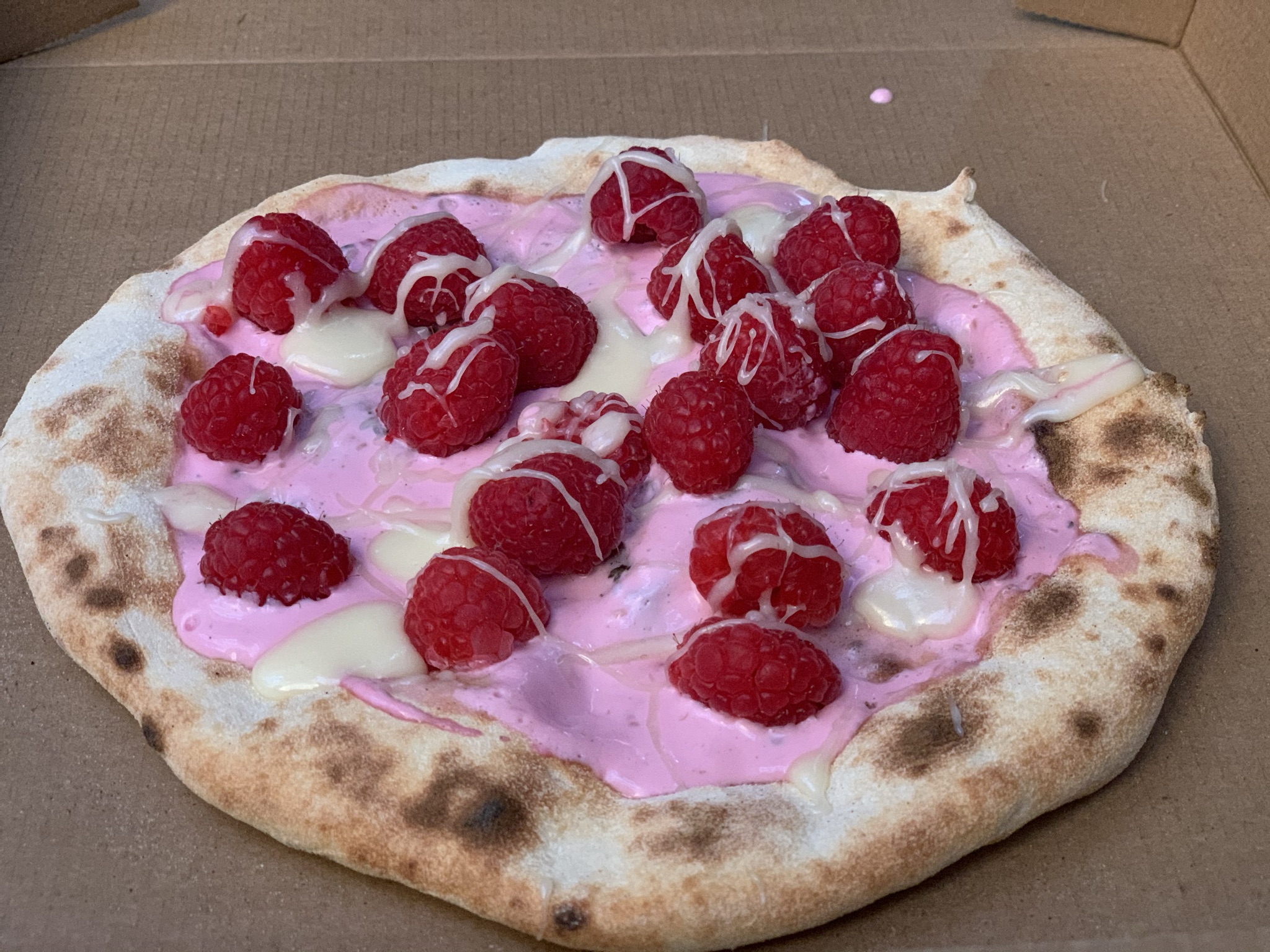 Pizza backen im Holzofen